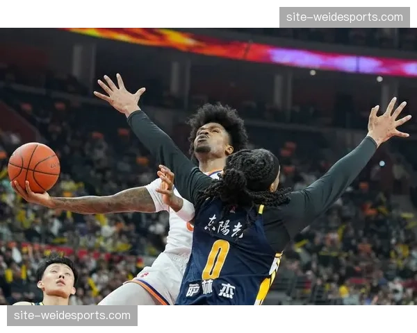 季后赛首轮对阵前瞻 上海久事与广东东阳光再演强强对话 季后赛首轮对阵前瞻 上海久事与广东东阳光再演强强对话