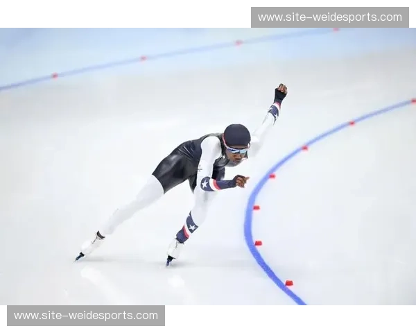 速度滑冰运动员努斯鲍尔伤后复出 个人节奏控制成关键